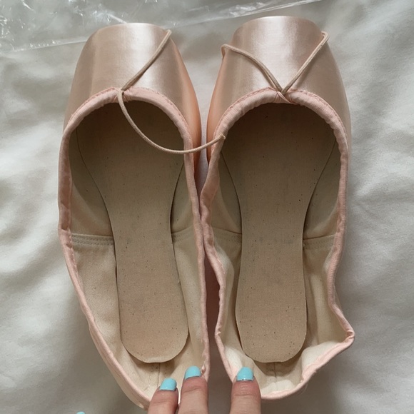 Suffolk Sonnet 6XX - Picture 2 of 4